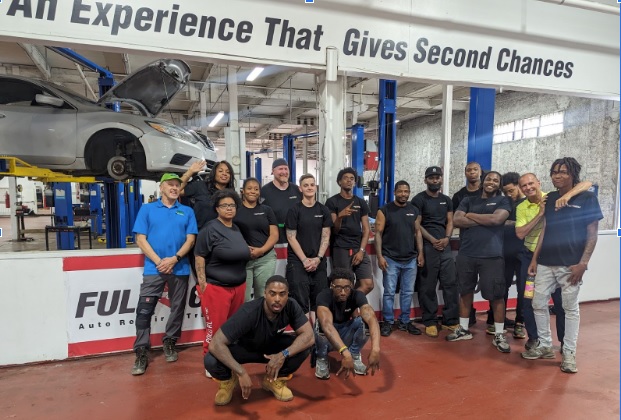 MoveJunk Teaches Mechanic Math to Vehicles for Change Interns